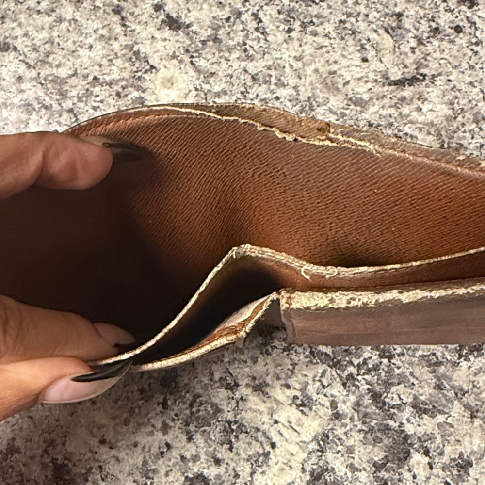 Louis Vuitton Brown and Gold Monogram Wallet - Picture 4 of 6